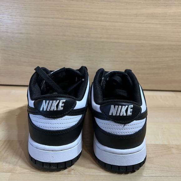 Dunk Low “Panda” - Picture 4 of 6